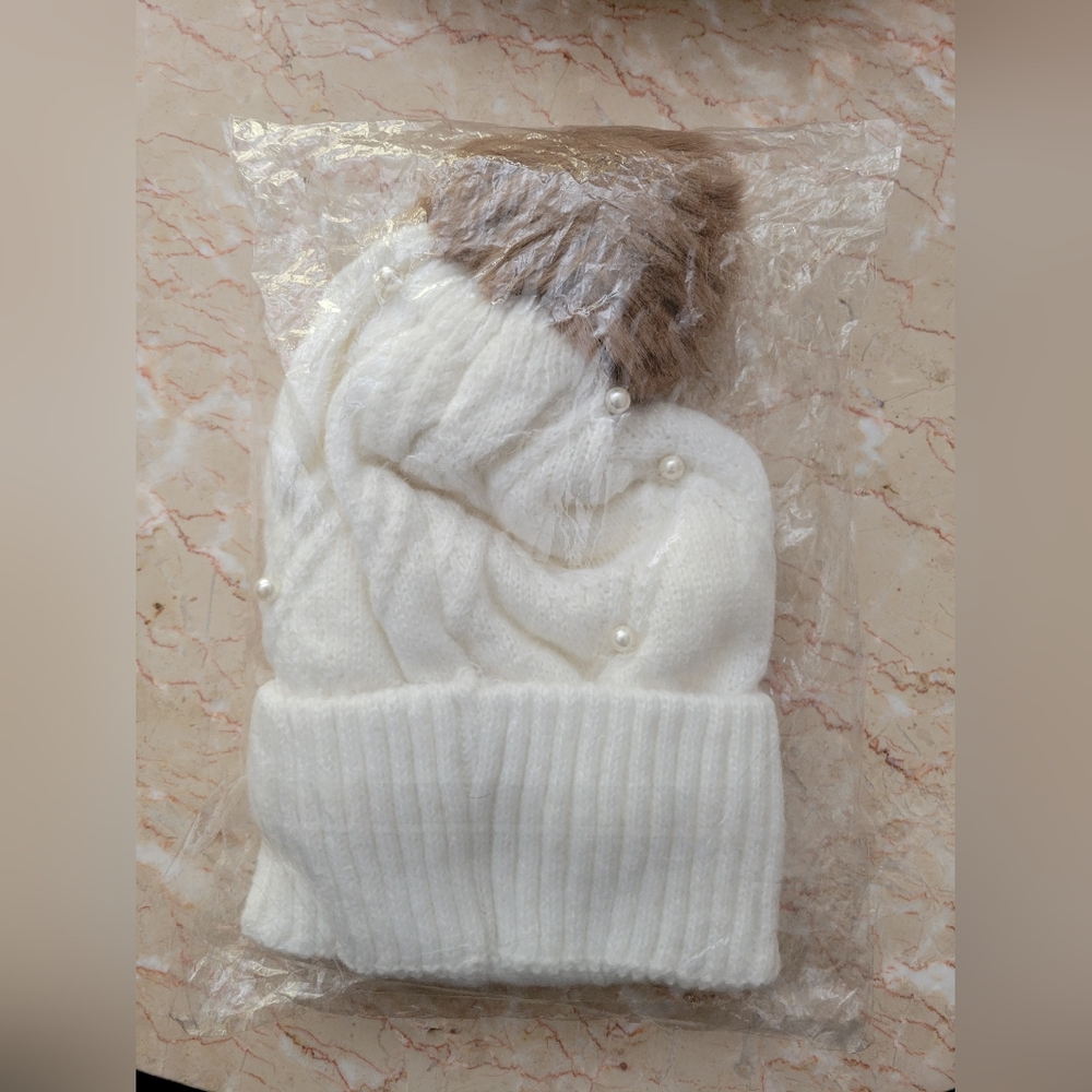 White Winter Hat with Pearls